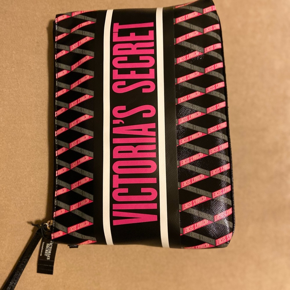 VICTORIA’S SECRET CLUTCH/ COSMETIC POUCH